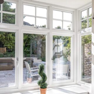 https://valuewindows.ca/wp-content/uploads/2018/09/Casement-Awning-Windows-1-1-1-320x320.jpg